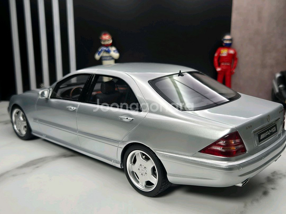 1:18 오또 w220 S55AMG 다이캐스트 팝니다.--1