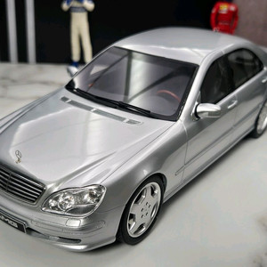 1:18 오또 w220 S55AMG 다이캐스트 팝니다.