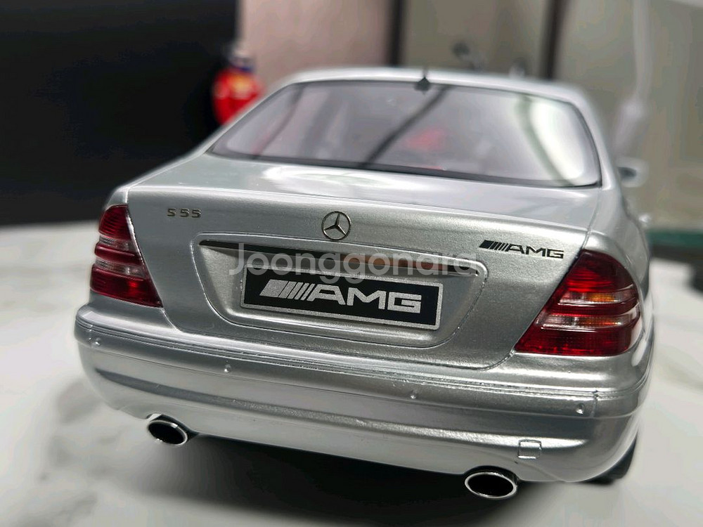 1:18 오또 w220 S55AMG 다이캐스트 팝니다.--4