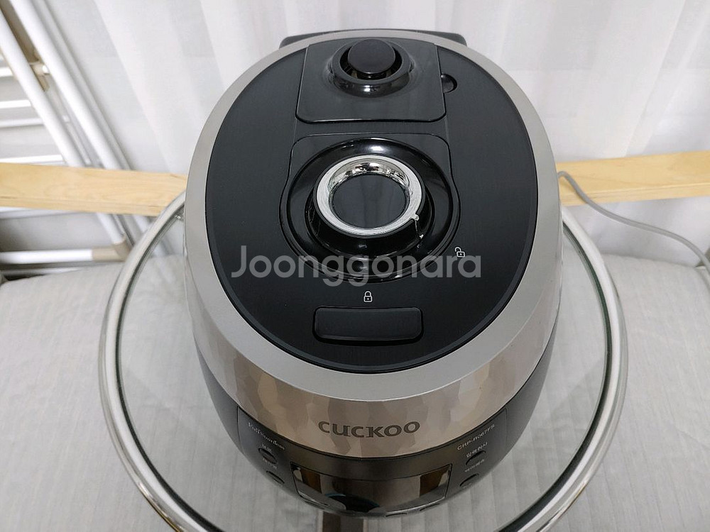 쿠쿠 6인용 압력 밥솥 (CRP-R067FS)--1