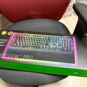 Razer 블랙위도우 v4 pro 옐로우 한글