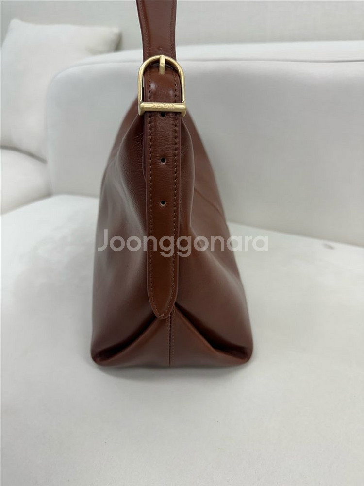 새상품)폴뉴아 바토백 빈티지카멜 (소가죽)--4