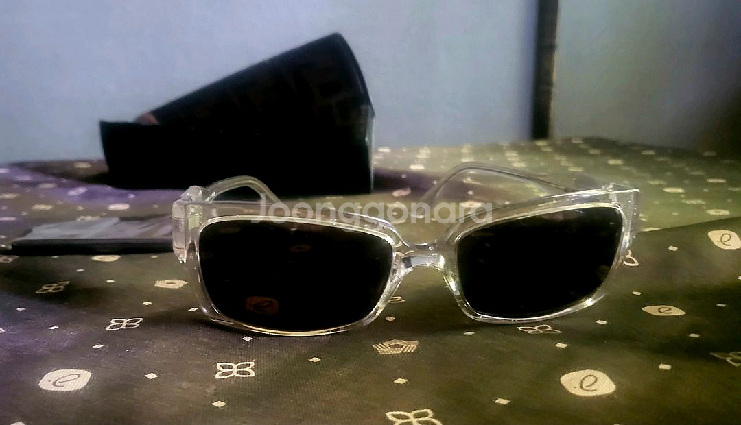 [미사용 새상품] 펜디 안경테+선글라스--7