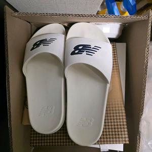 뉴발란스 슬리퍼 290mm