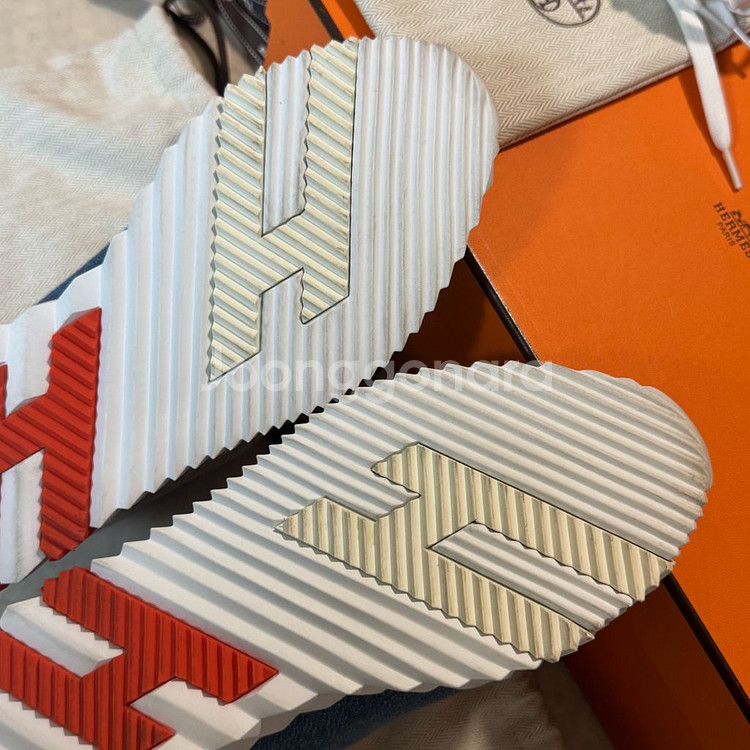 (새상품급) 에르메스 바운싱 쉐브론 데님 37--7