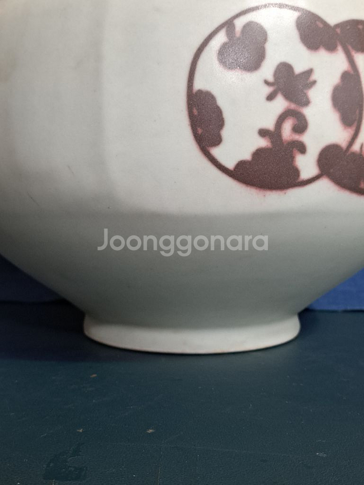 진사 유리홍 팔각 백자 나비 호. 항아리. 단지.--8