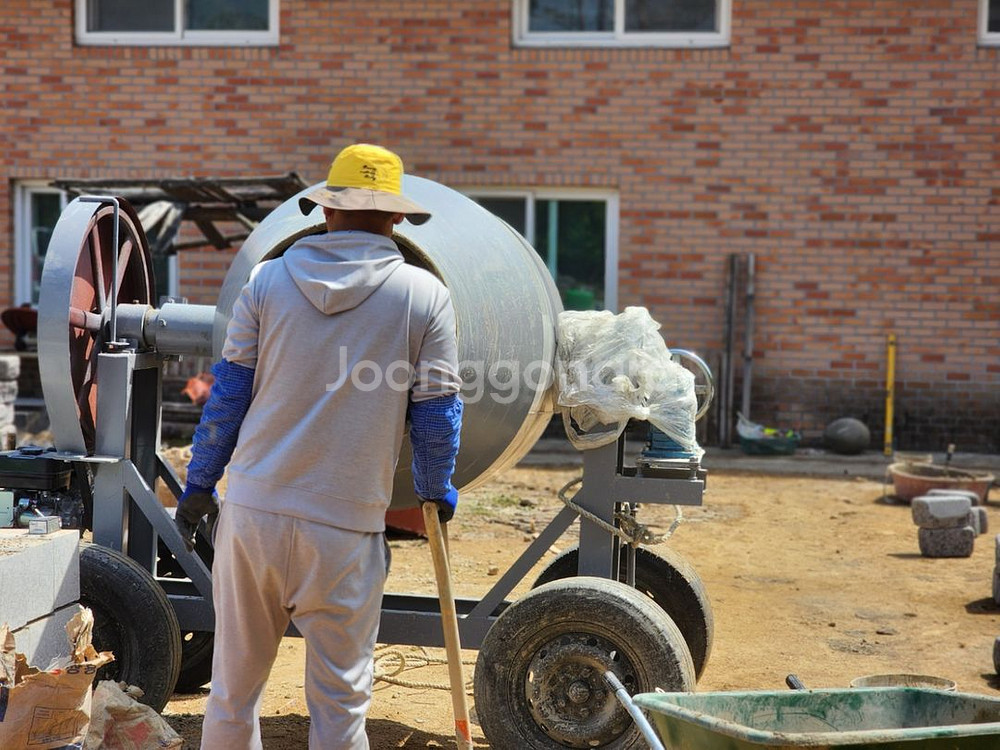 소형 레미콘 콘크리트 믹서기--1