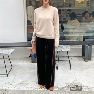 르꼬르망.벨벳 밴딩팬츠 미착용