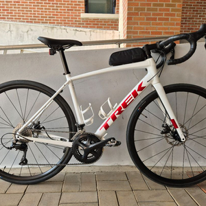 트렉 도마니 AL3 2022년 로드 자전거
