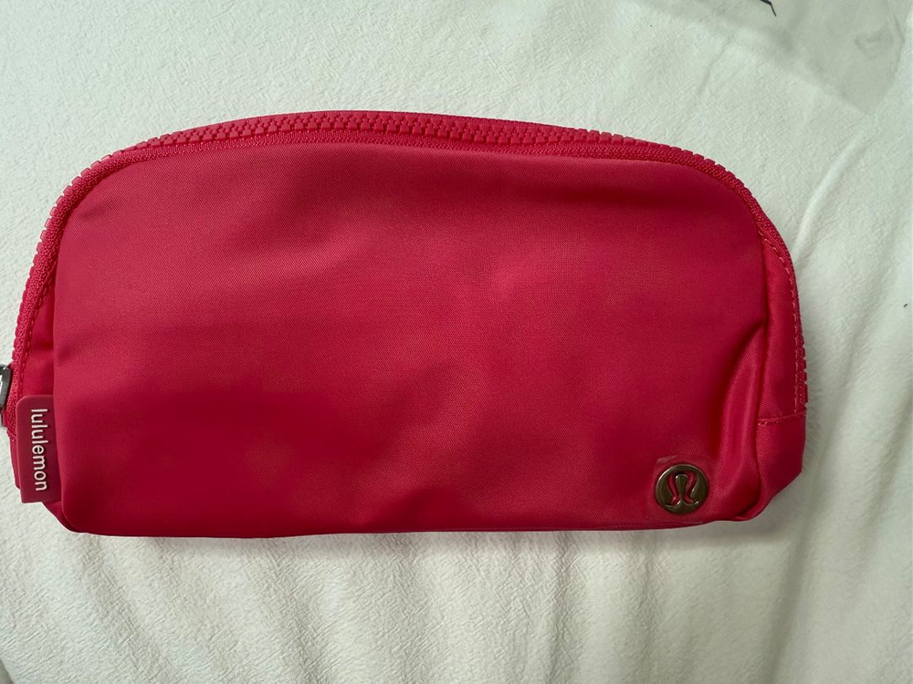 룰루레몬 에브리웨어 벨트백 힙색 운동 가방 새상품--4