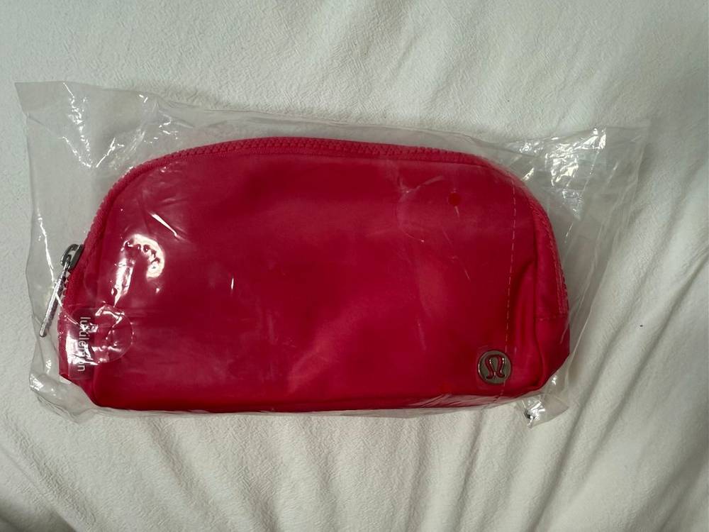 룰루레몬 에브리웨어 벨트백 힙색 운동 가방 새상품--7