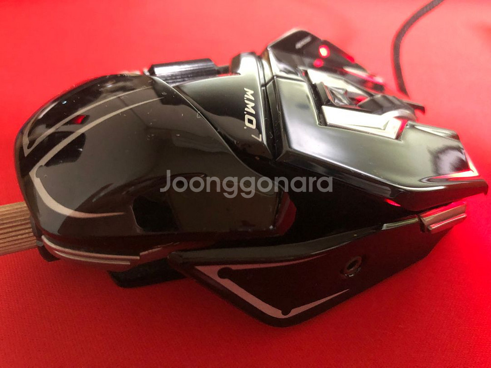 매드캣츠 M.M.O.7 마우스 판매합니다.--3