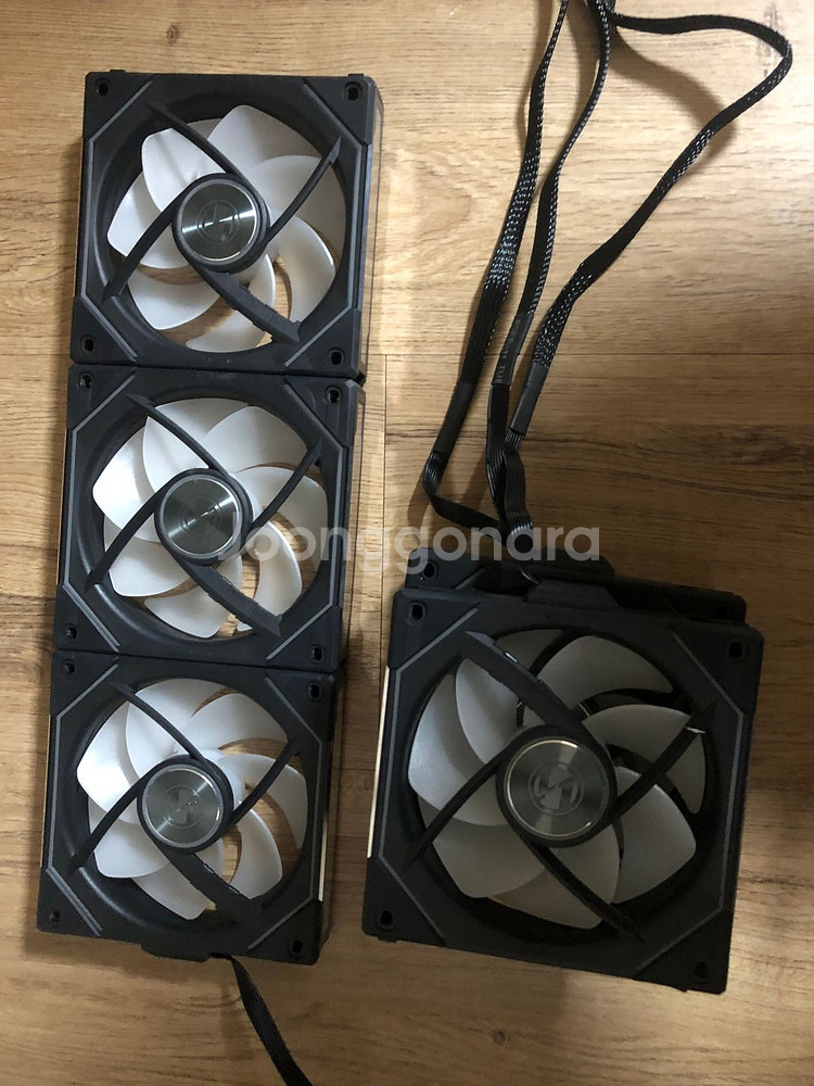 리안리 유니팬 SL120 블랙 팝니다. (lcd 아님)--1