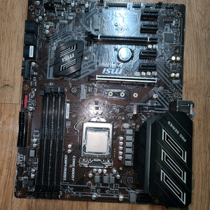 i7 9700 시피유와 z390-a pro메인보드
