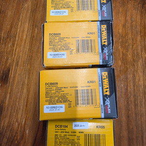 디월트 dewalt 플렉스볼트3.0ah 20v 5ah