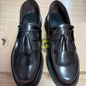 닥터마틴 아드리안 로퍼 240 체리레드