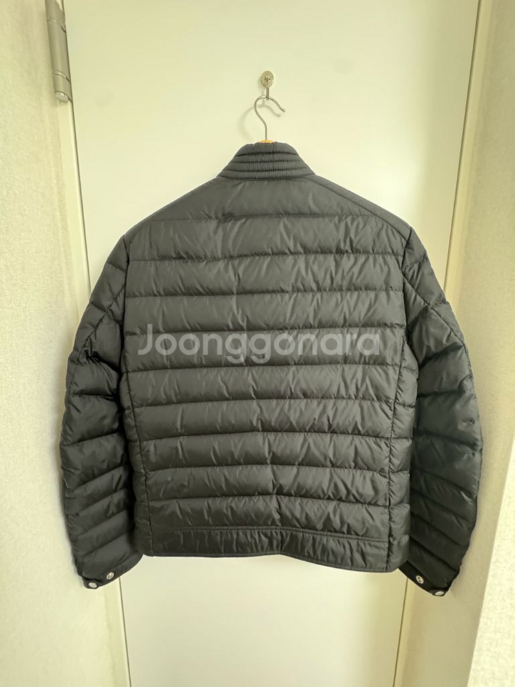 몽클레어 아미오트 쇼트 패딩 자켓 [2]--1