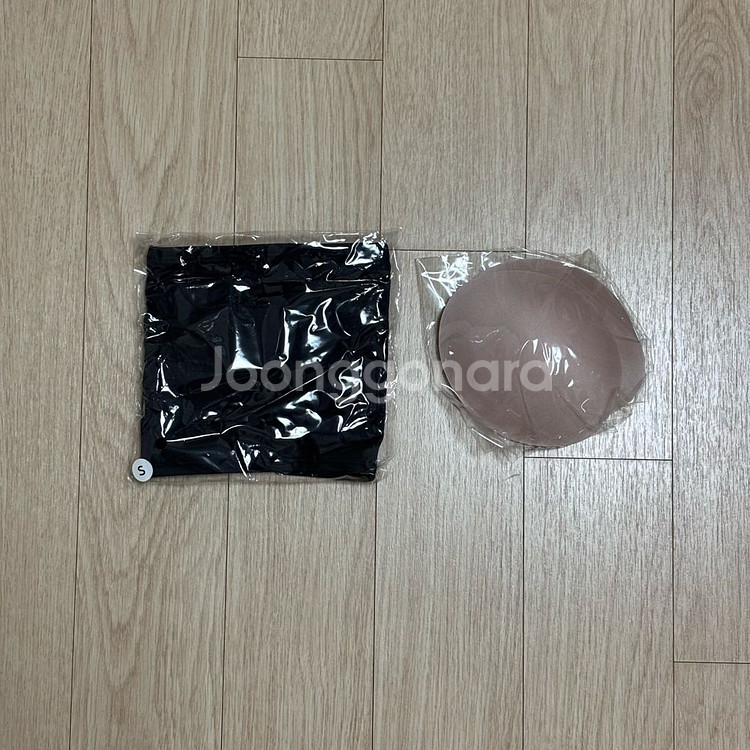 [아늘폴웨어] 아늘 폴웨어 뮤즈 탑 블랙 s사이즈--1