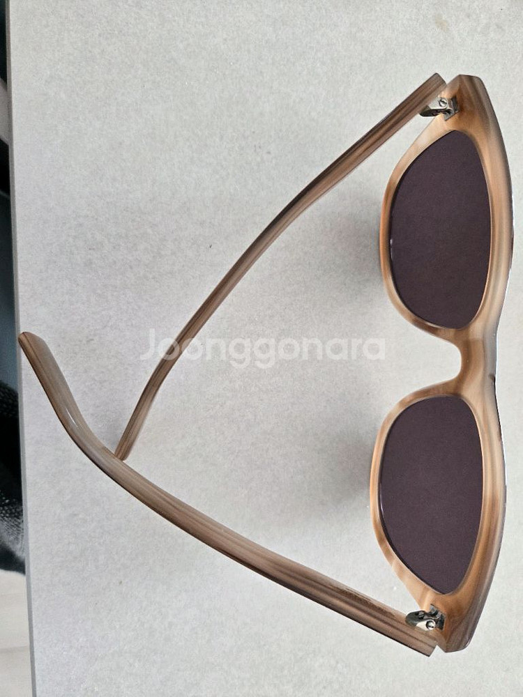 입생로랑 썬글라스--1