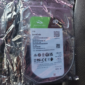 씨게이트 바라쿠다 1TB HDD ST1000DM014