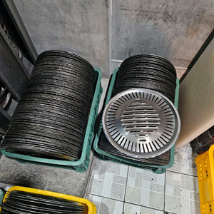 업소용 불판, 숯통, 보관함 입니다