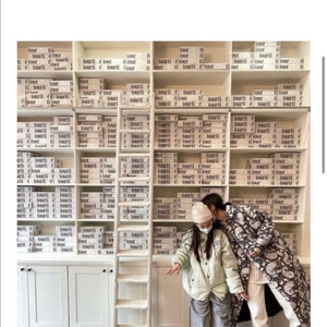 위꼬모 인도로간빠리지엔 콜라보 패딩 브라운 S