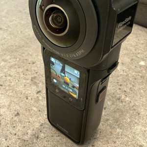 인스타360 1인치