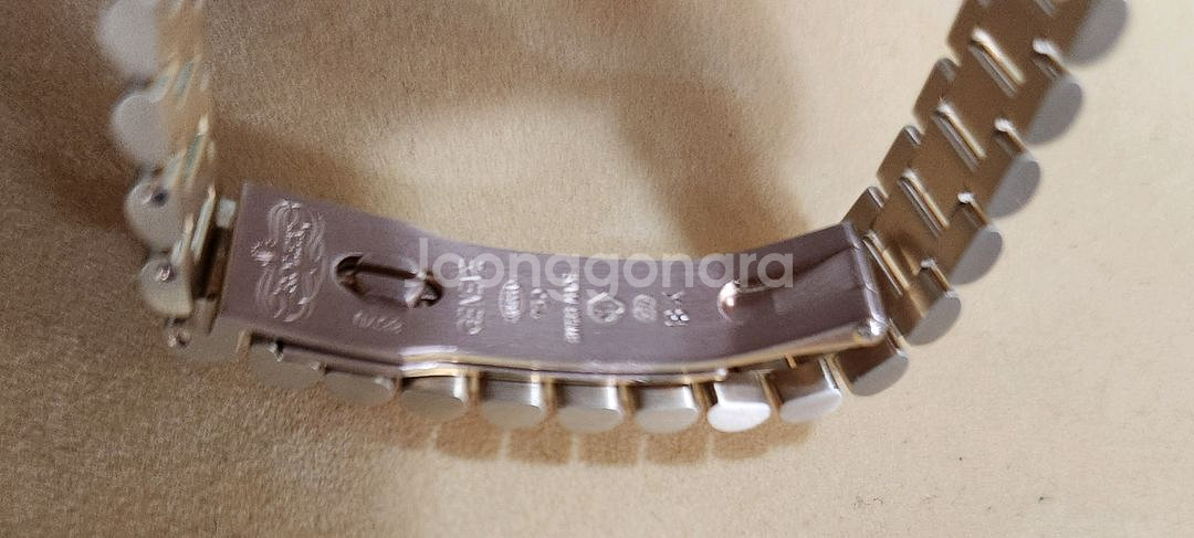 로렉스 69178데이저스트26미리금통판매합니다--2