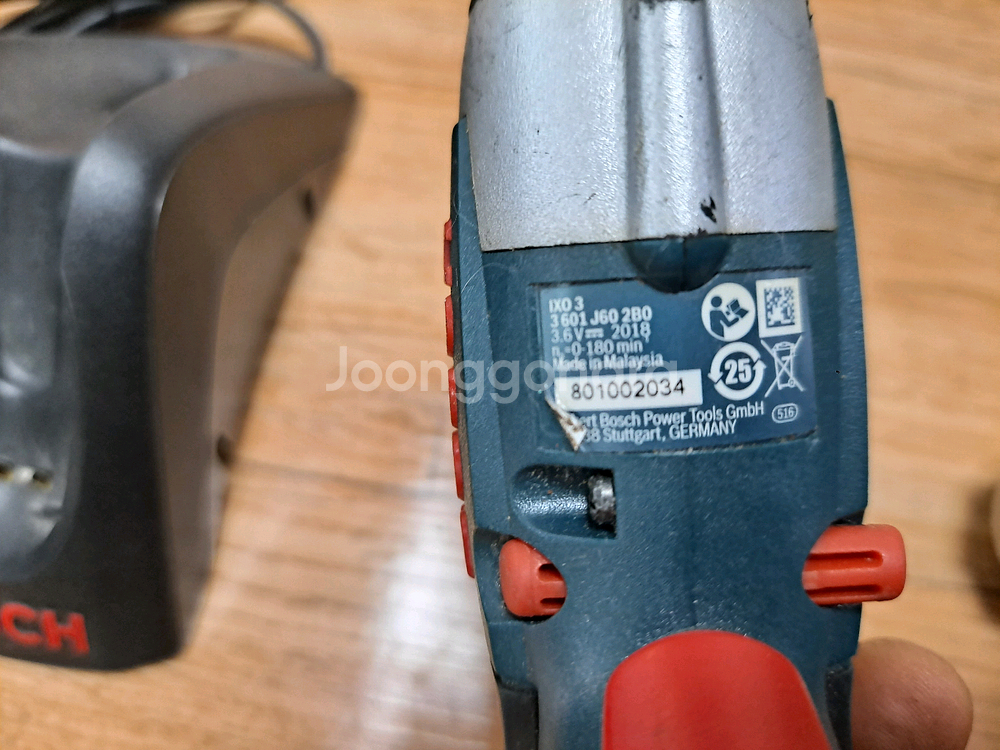보쉬IXO 3 마끼다 DF330D 충전드릴팝니다--2
