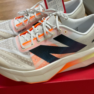 뉴발란스 퓨어셀 엘리트v4 285 새상품