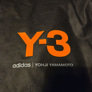 Y-3 classic holdall 크로스백