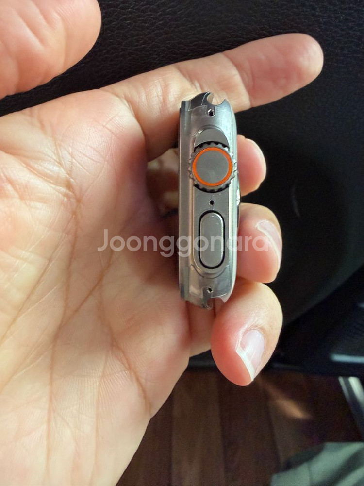 애플워치 울트라3 내츄럴티타늄 팔아요--3