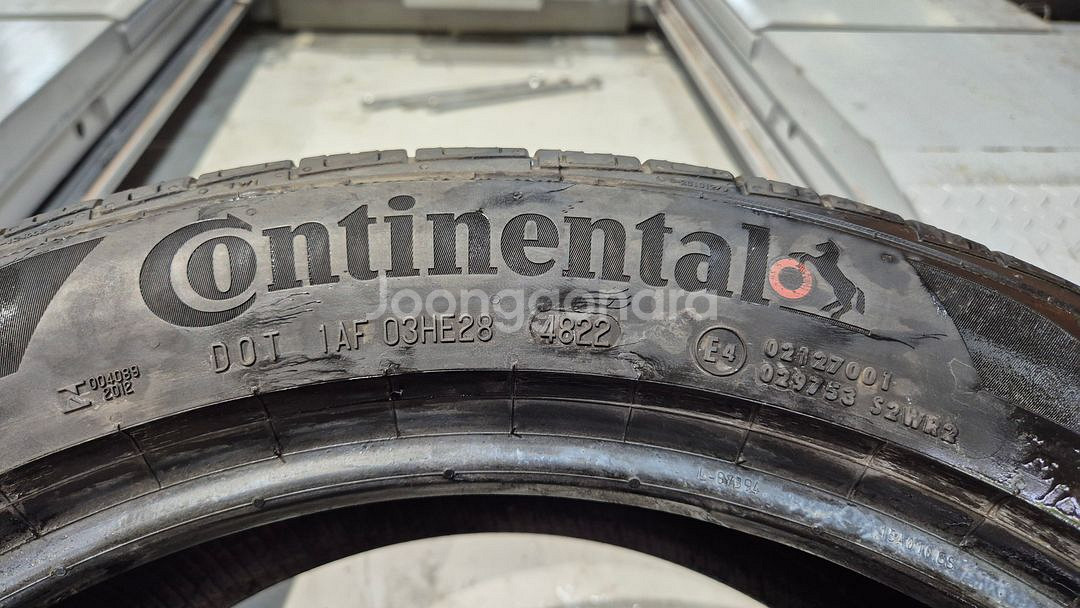 중고 타이어 255 45 20 콘티넨탈 크로스콘택트RX--2