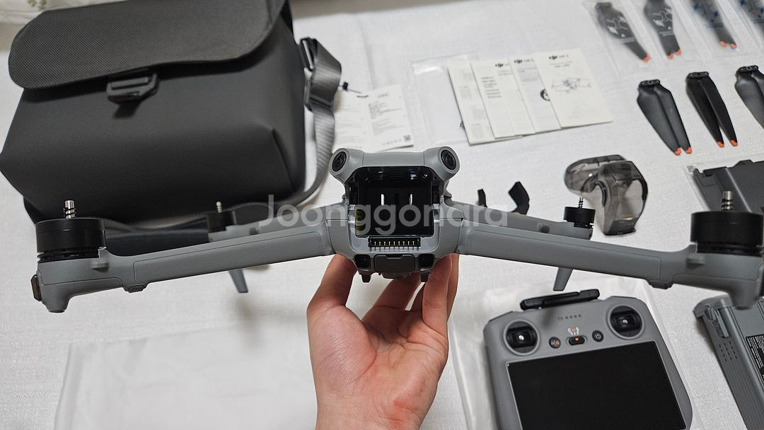 DJI 매빅에어3(RC2) 플라이모어 콤보 판매해요 ^^--4