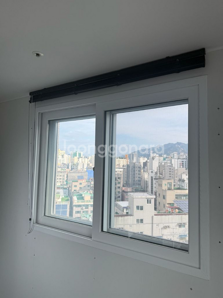 블랙 알루미늄 블라인드 152x127cm--1