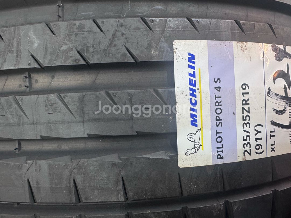미쉐린 ps4s 235 35 zr19 91y mo1--3