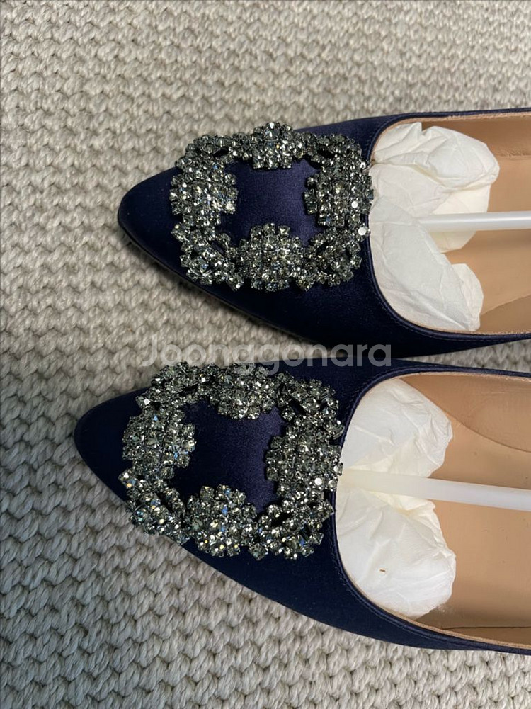 [새상품]마놀로 블라닉 한기시 네이비 37 7cm 판매--2