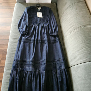 아떼바네사브루노 네이비 스트랩 원피스 판매해요