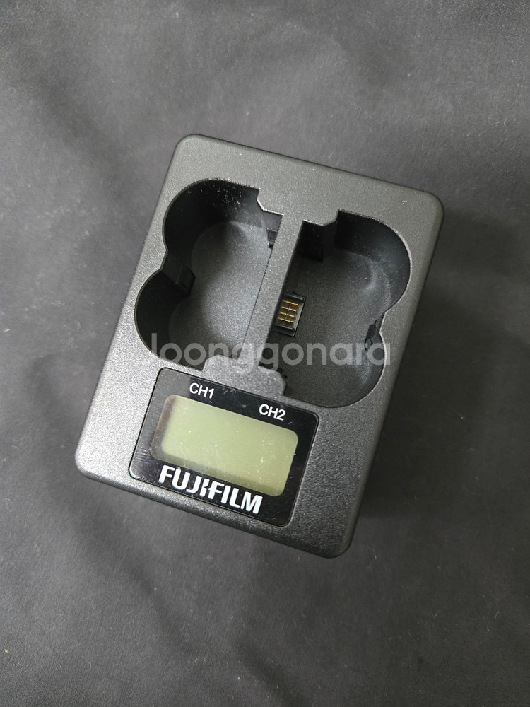 후지필름 듀얼배터리 충전기 BC-W235 판매--0