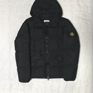 스톤아일랜드 패딩