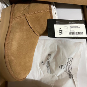 새상품) 어그 클래식 미니 플랫폼 8 250 제니ugg