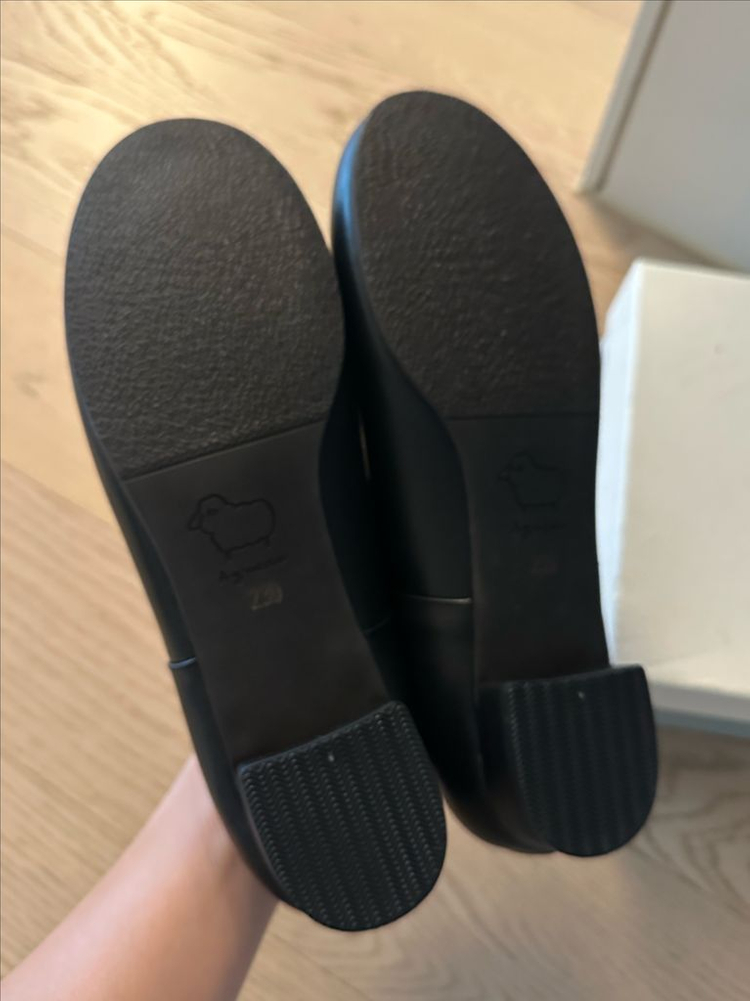 앙뉴 로사 사이즈 16 (230)색상 블랙(택배비포함) 이미지