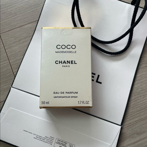 샤넬 코코 마드모아젤 오 드 빠르펭 향수 50m