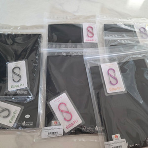 플레이브 퓨지티브(카라비너 포함) 미개봉 양도