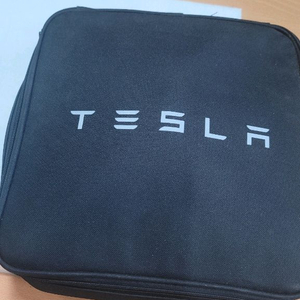 테슬라 모바일 커넥터