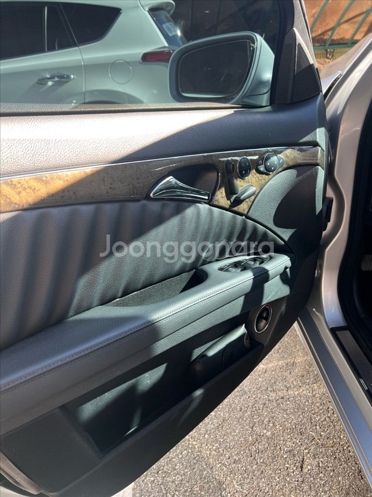벤츠 E350 08년식 W211--5