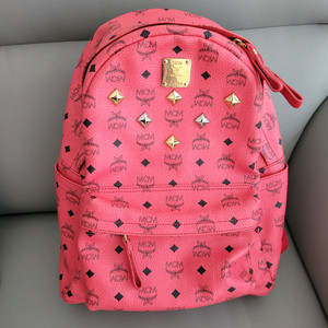 MCM 백팩 핑크색