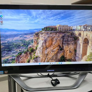 삼성 올인원 PC i3 8GB 판매합니다.