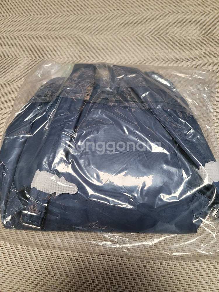 부산 아가타 백팩 새상품--1