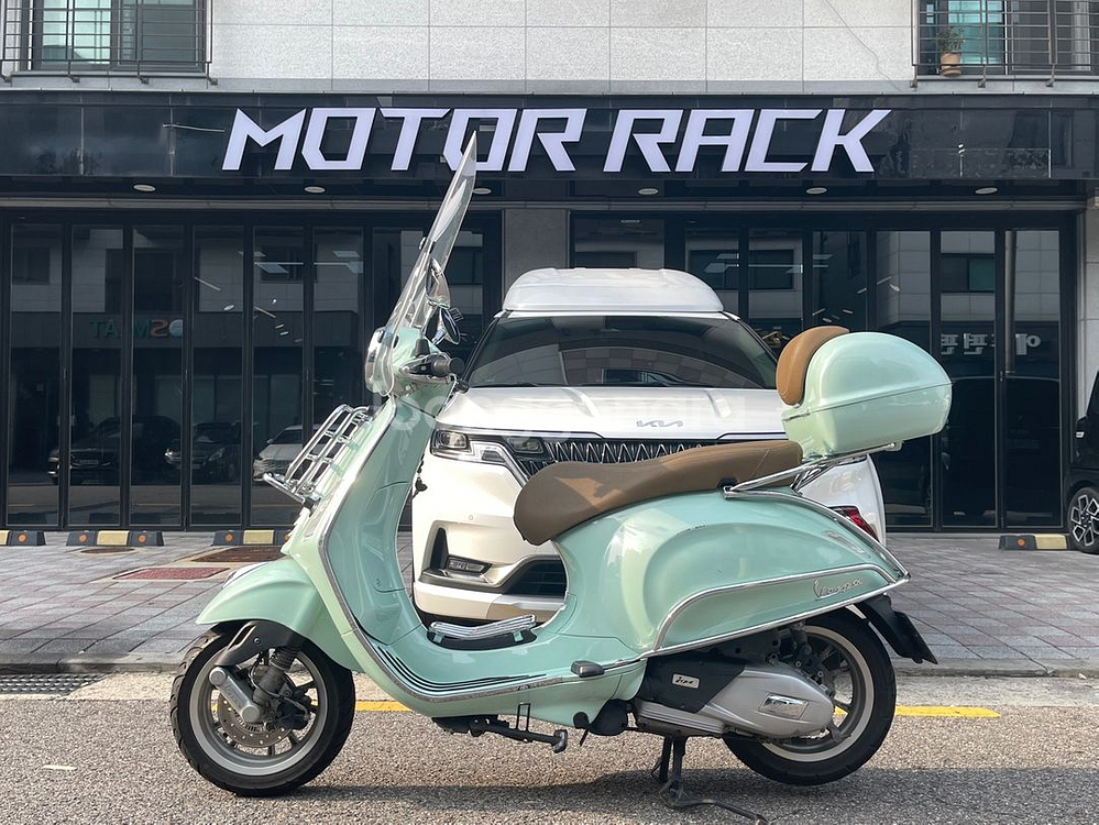 베스파 프리마베라 21년식 1.1만km 민트 풀옵션--4